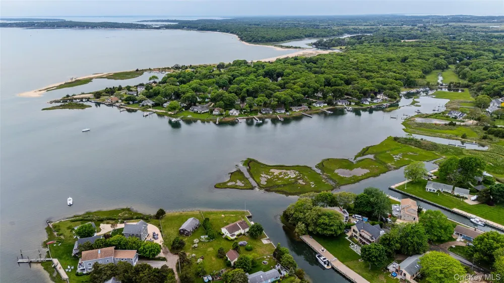 405 Williamsburgh Drive Southold, NY 11971