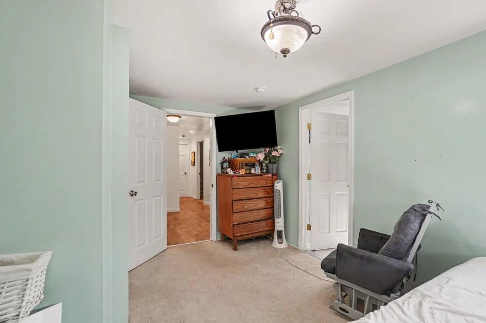 1230 Longfellow Avenue Blackman Charter Township, MI 49202