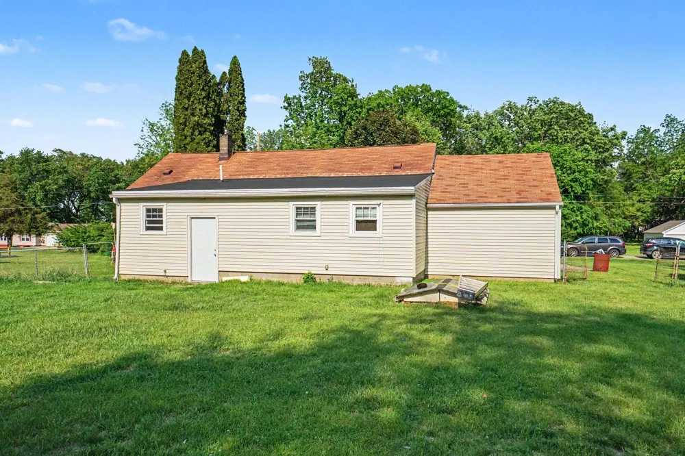 1230 Longfellow Avenue Blackman Charter Township, MI 49202
