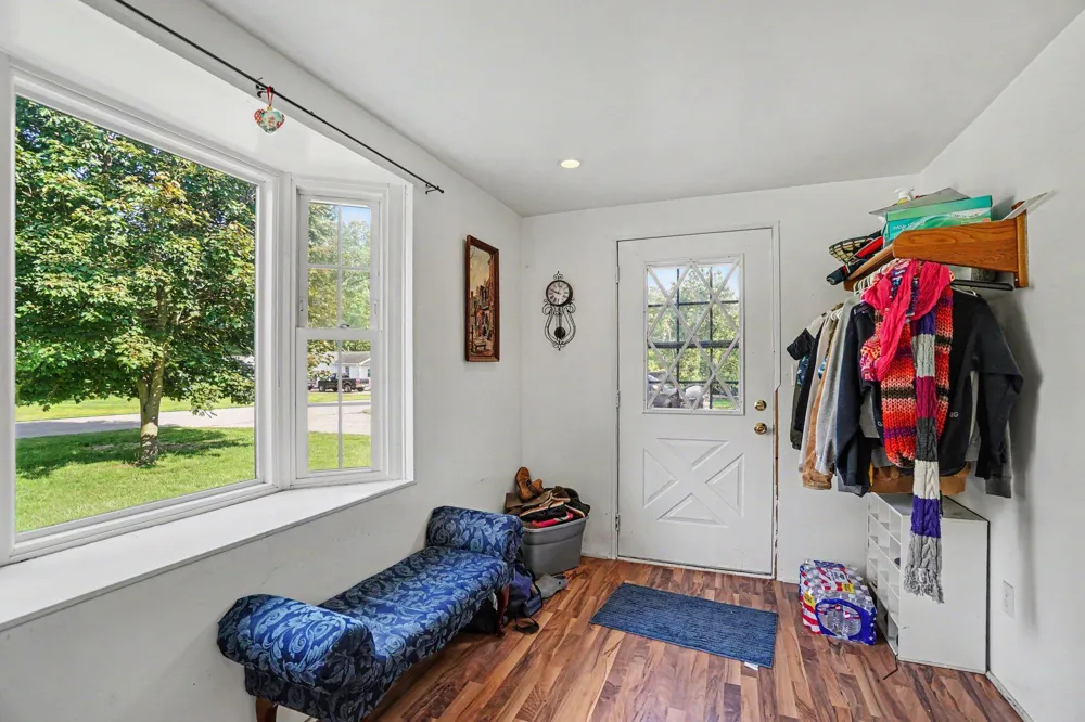 1230 Longfellow Avenue Blackman Charter Township, MI 49202