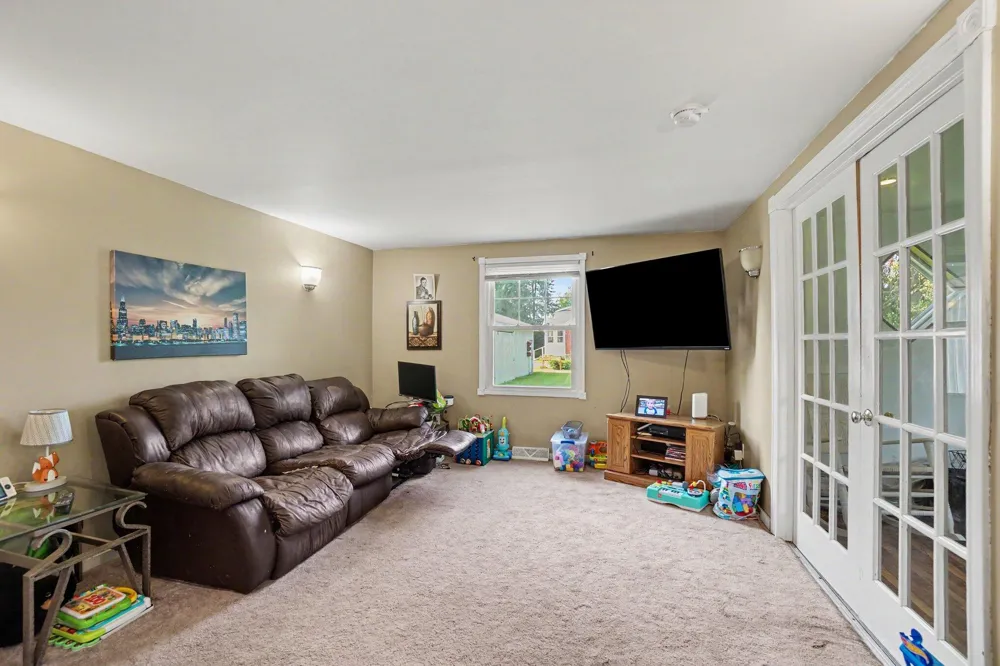 1230 Longfellow Avenue Blackman Charter Township, MI 49202