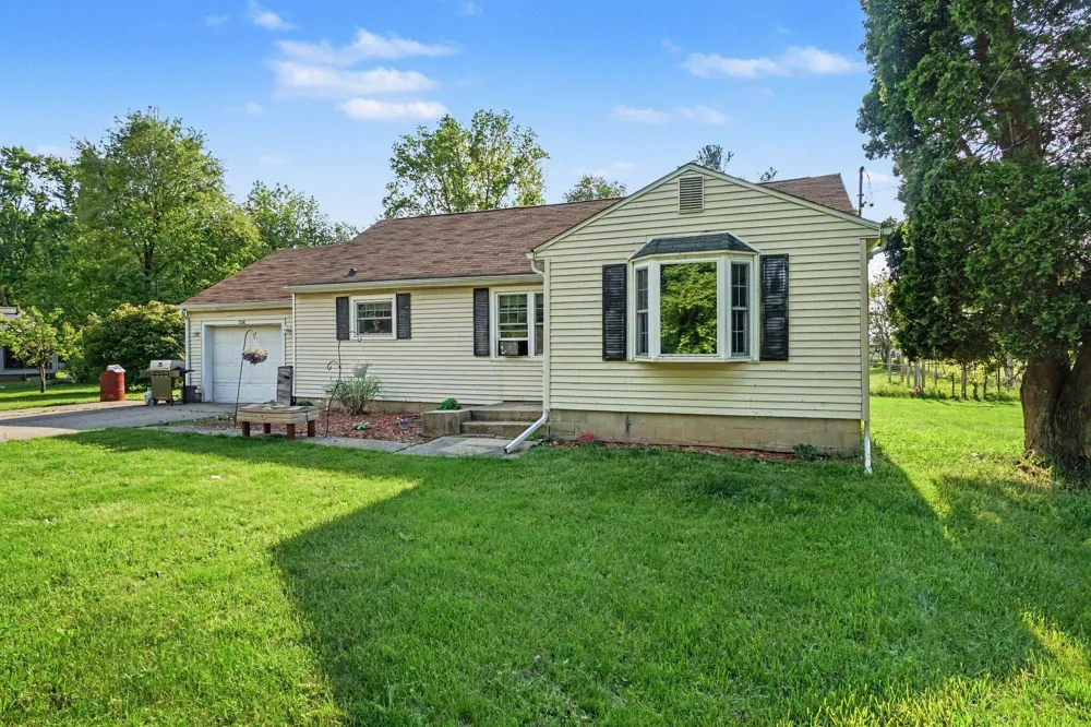 1230 Longfellow Avenue Blackman Charter Township, MI 49202