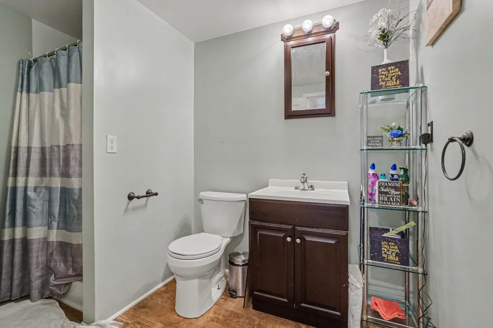 1230 Longfellow Avenue Blackman Charter Township, MI 49202