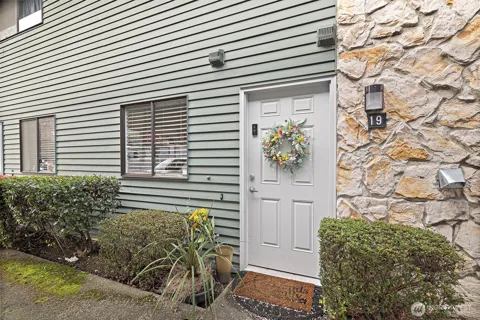 1040 S 320th Street #19