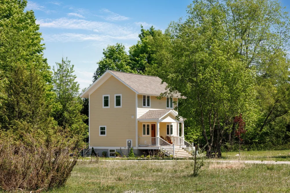 220 W Harbor Highway Cleveland Township, MI 49664
