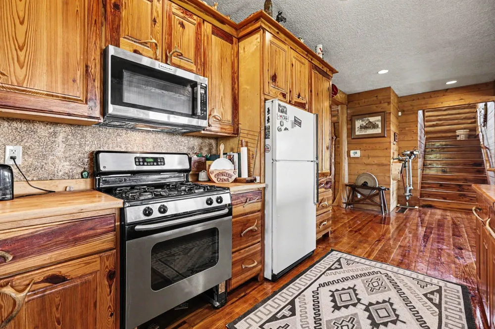 9465 W Old State Road Central Lake Township, MI 49622