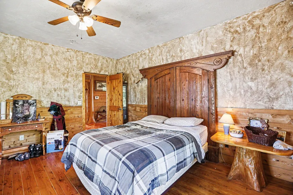 9465 W Old State Road Central Lake Township, MI 49622