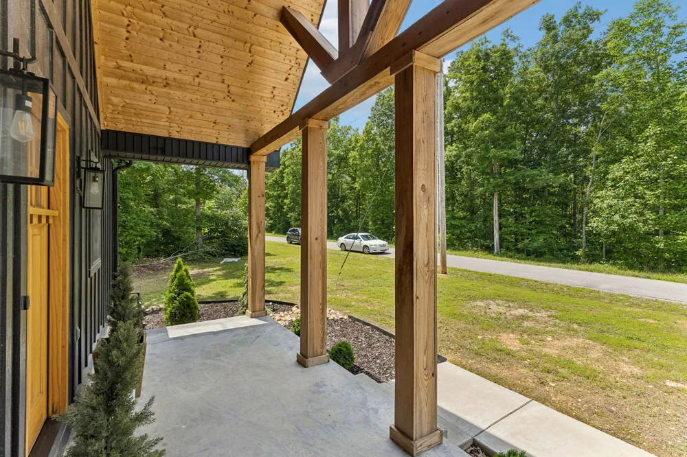 254 Saddlebrook Dr Hohenwald, TN 38462