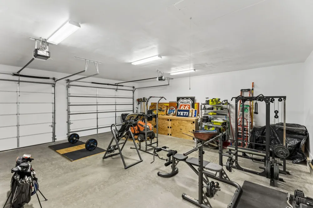 254 Saddlebrook Dr Hohenwald, TN 38462