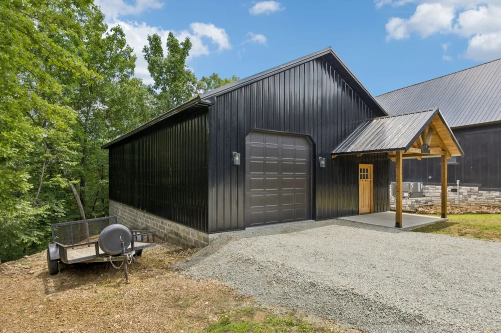 254 Saddlebrook Dr Hohenwald, TN 38462