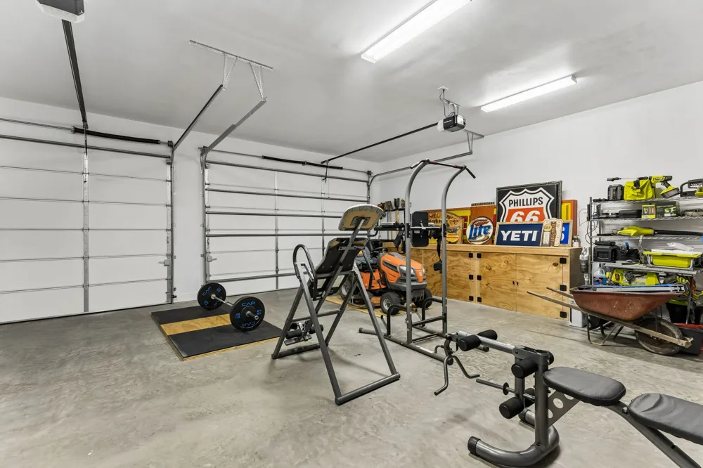 254 Saddlebrook Dr Hohenwald, TN 38462