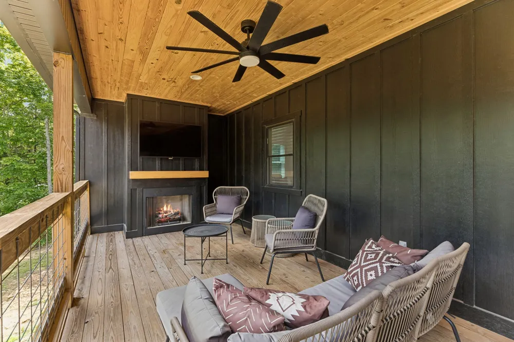 254 Saddlebrook Dr Hohenwald, TN 38462