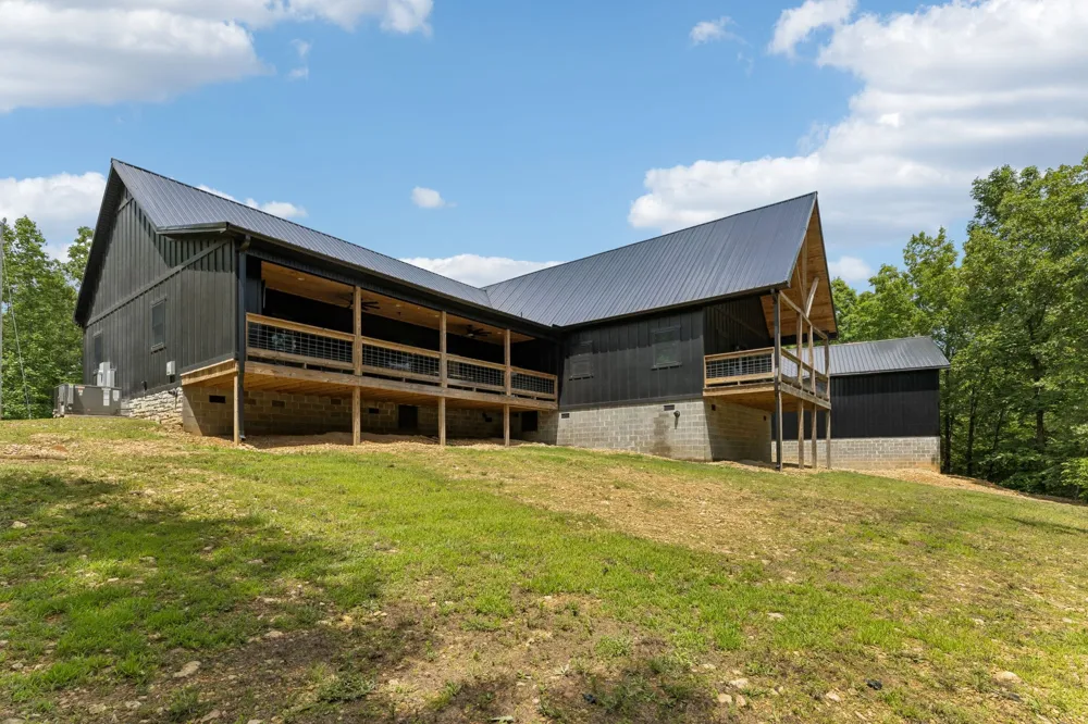 254 Saddlebrook Dr Hohenwald, TN 38462
