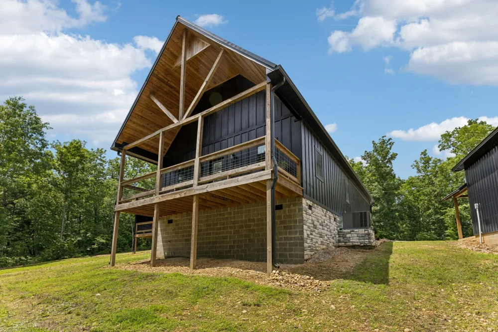 254 Saddlebrook Dr Hohenwald, TN 38462
