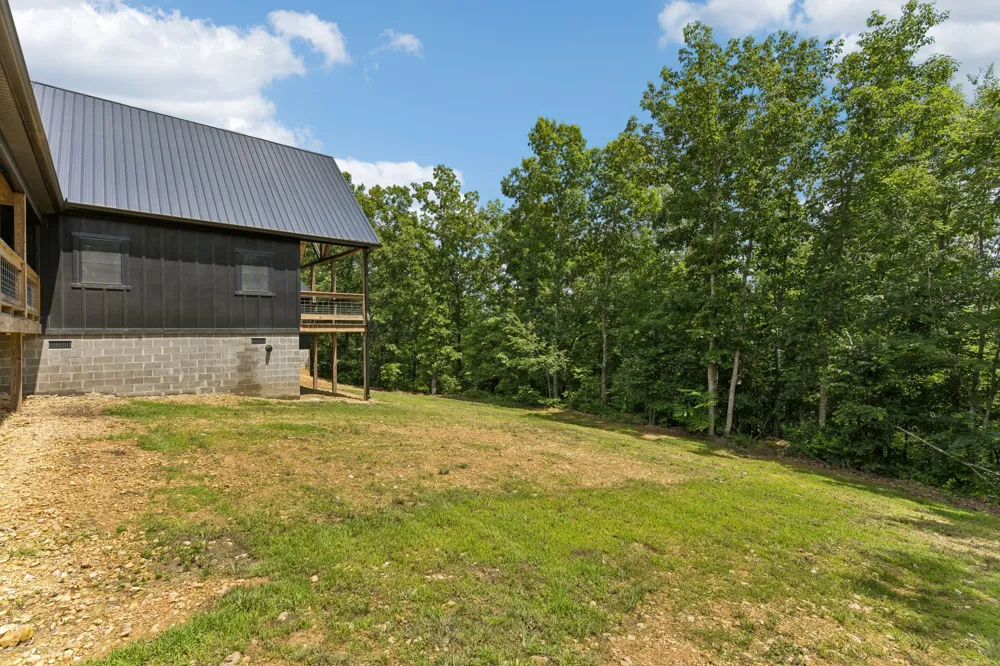 254 Saddlebrook Dr Hohenwald, TN 38462