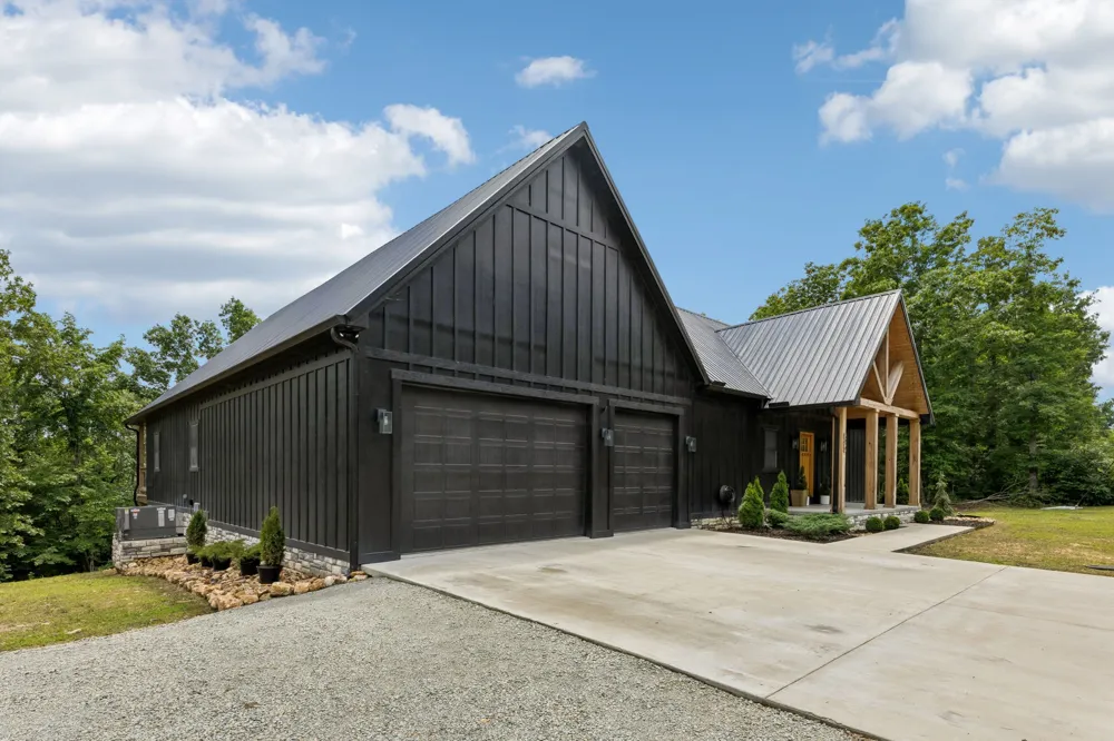 254 Saddlebrook Dr Hohenwald, TN 38462