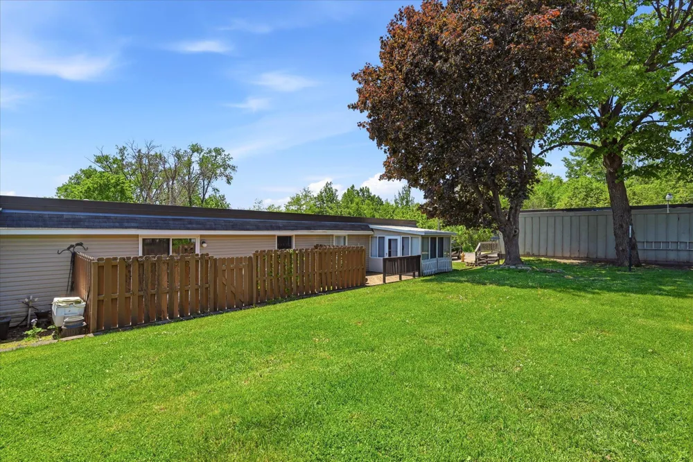 6081 Paris Avenue #B2 Stillwater, MN 55082