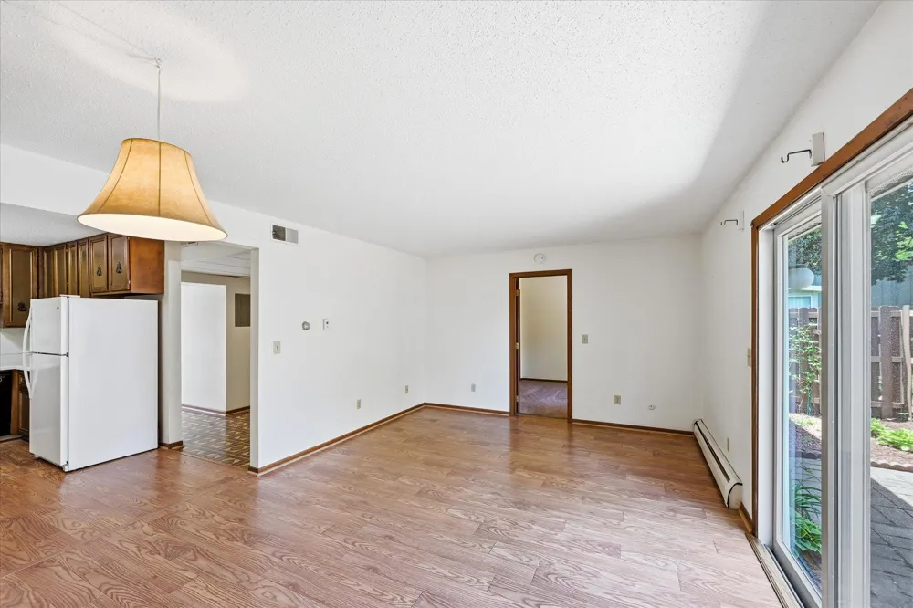 6081 Paris Avenue #B2 Stillwater, MN 55082