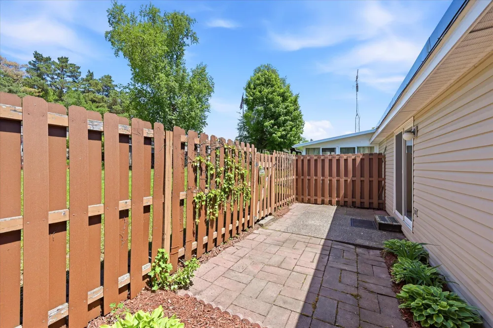 6081 Paris Avenue #B2 Stillwater, MN 55082