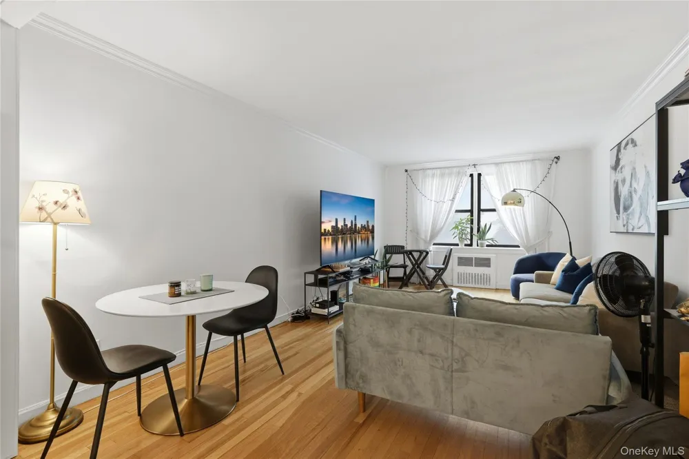 337 E 50th Street #2E New York (Manhattan), NY 10022