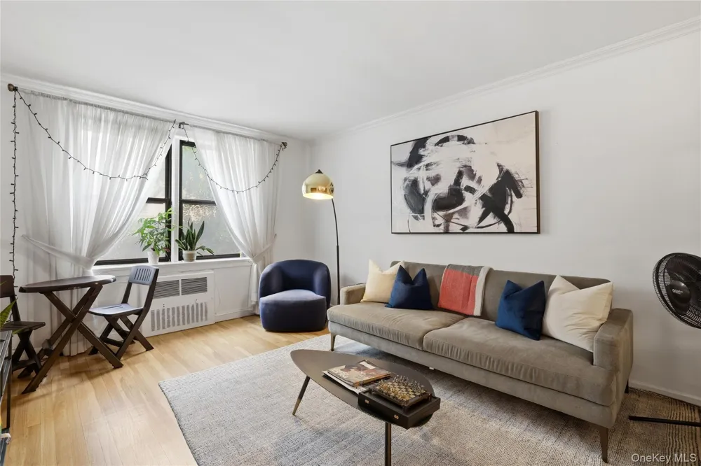 337 E 50th Street #2E New York (Manhattan), NY 10022