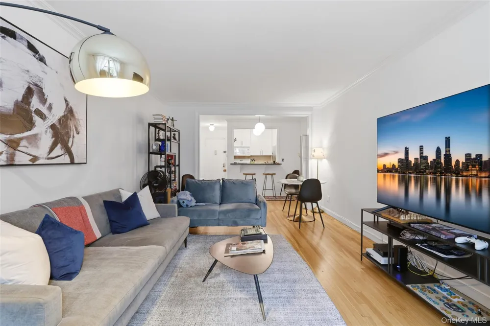 337 E 50th Street #2E New York (Manhattan), NY 10022