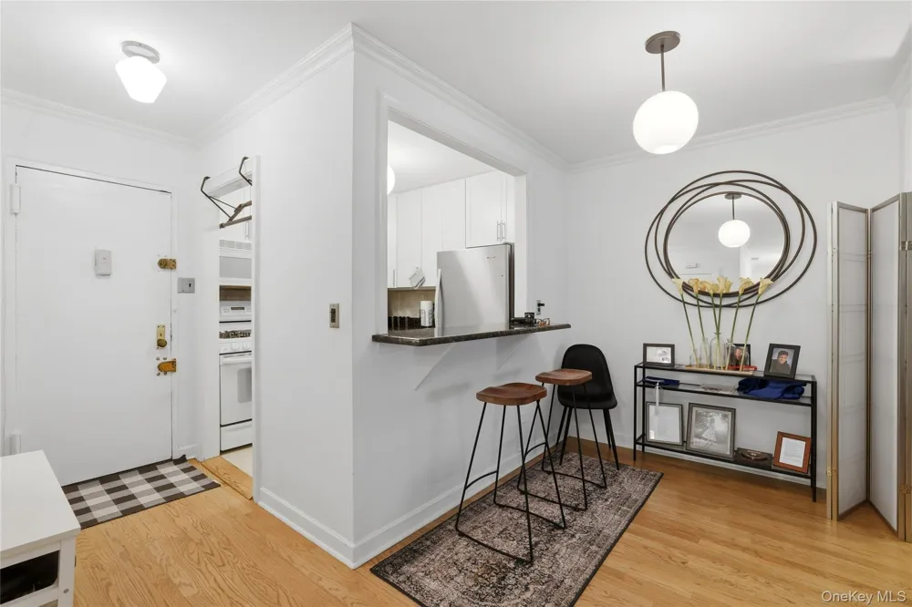 337 E 50th Street #2E New York (Manhattan), NY 10022