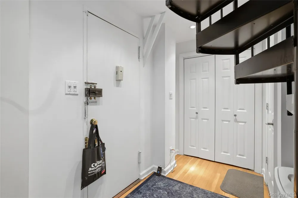 337 E 50th Street #2E New York (Manhattan), NY 10022