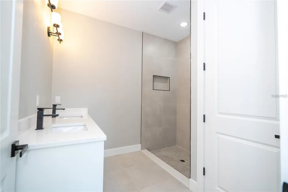 15 RAMBLEWOOD STREET Port Charlotte, FL 33953