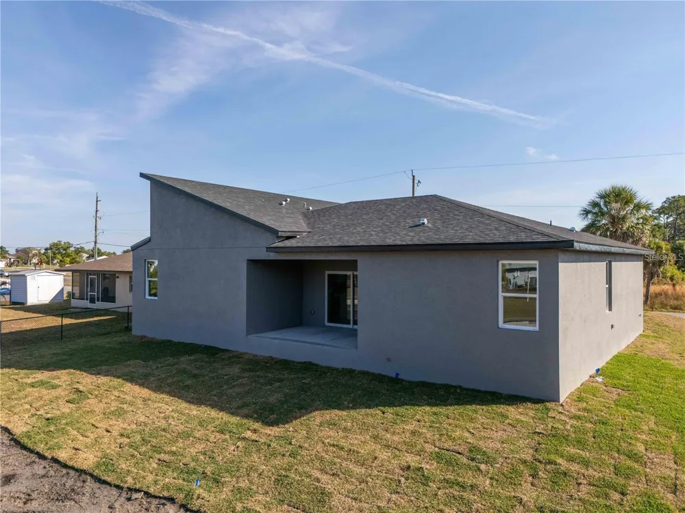 15 RAMBLEWOOD STREET Port Charlotte, FL 33953