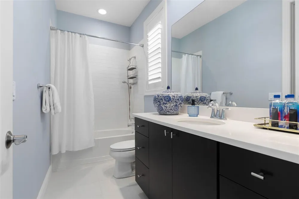 16 MARBELLA COURT Palm Coast, FL 32137