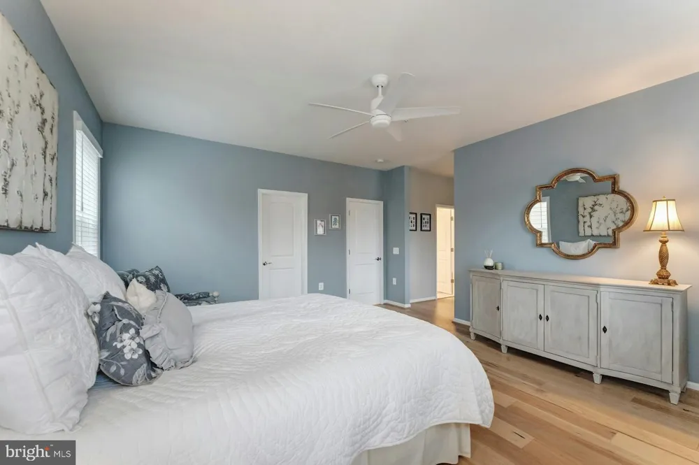 19006 CORAL REEF SQUARE Leesburg, VA 20176