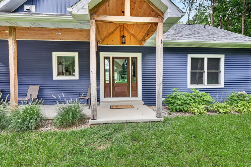 9777 16th Street Plainwell, MI 49080