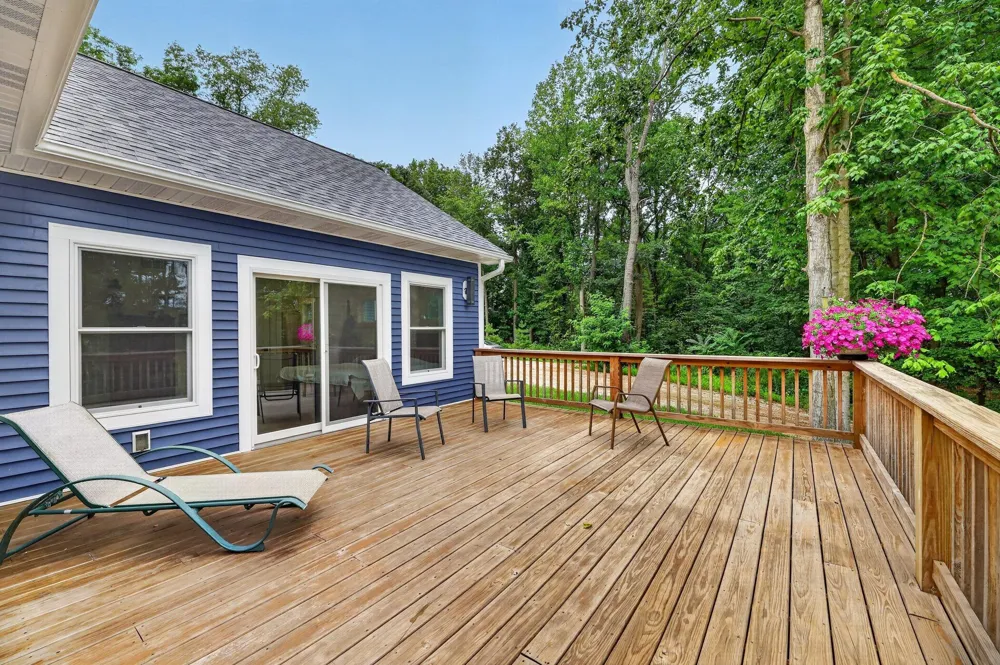 9777 16th Street Plainwell, MI 49080