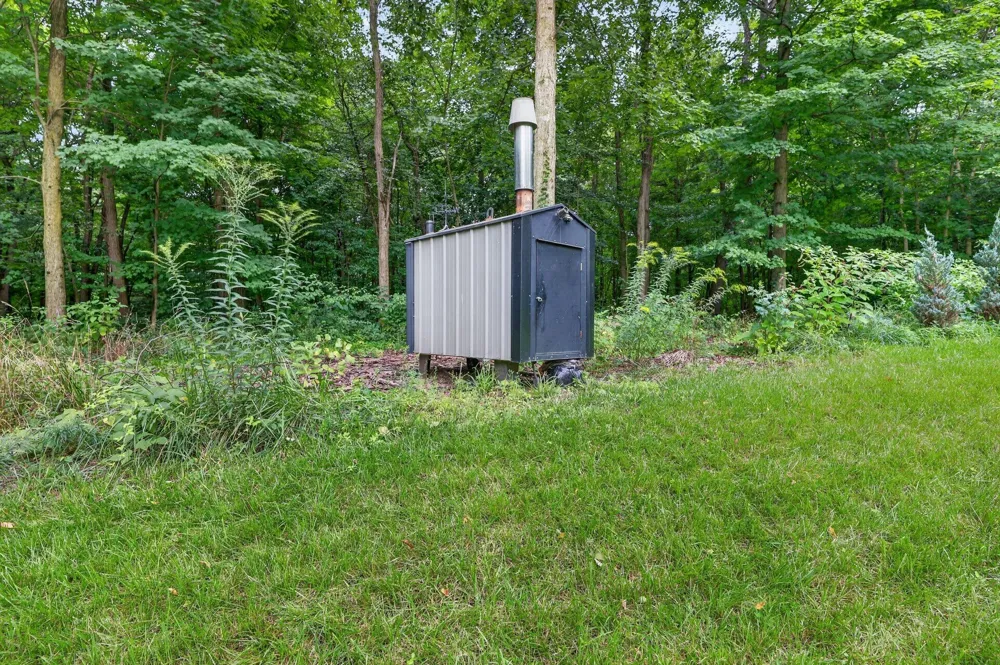 9777 16th Street Plainwell, MI 49080