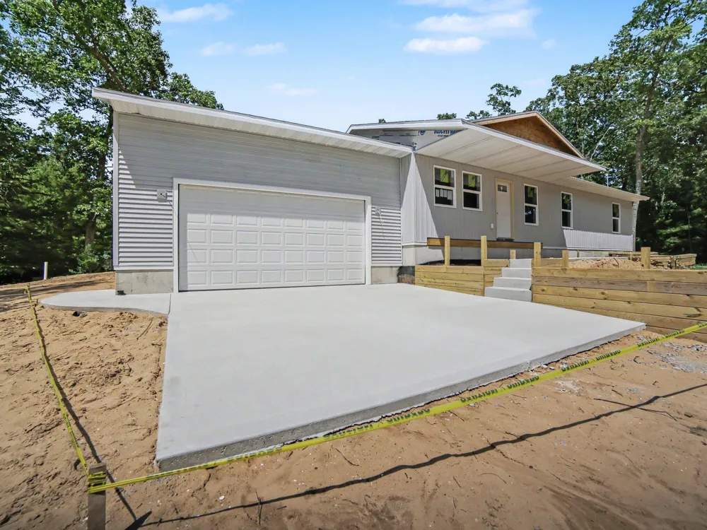 480 W Kenwood Street Lakewood Club Village, MI 49457