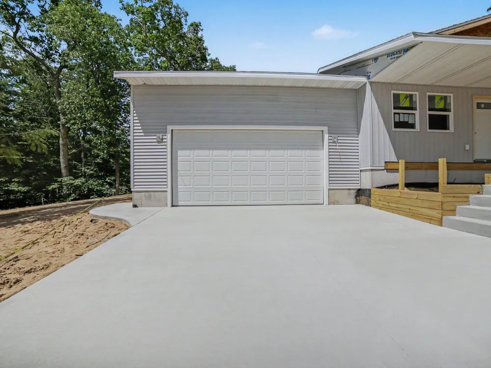 480 W Kenwood Street Lakewood Club Village, MI 49457