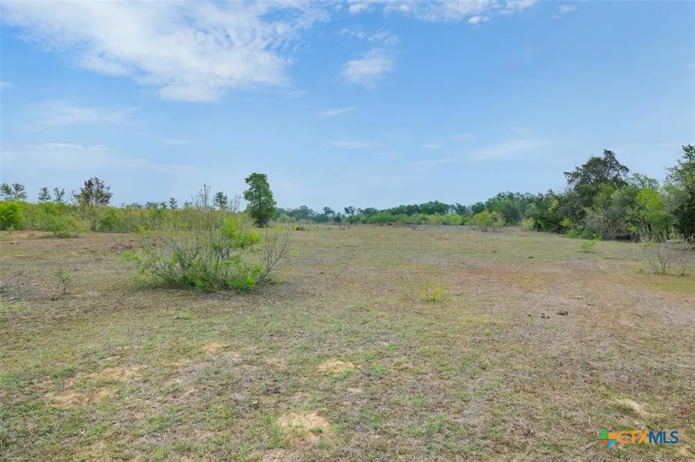 579 Lower Elgin Road Elgin, TX 78621