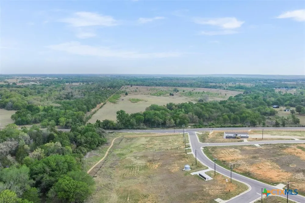 579 Lower Elgin Road Elgin, TX 78621