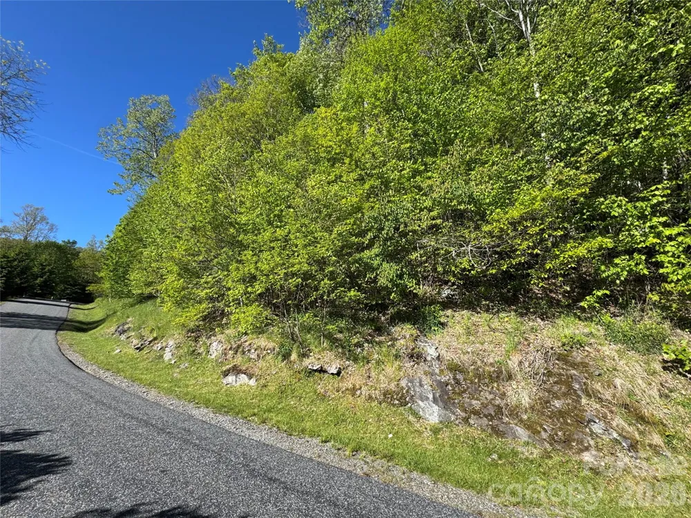 21 Overlook Drive #21/23 Mars Hill, NC 28754