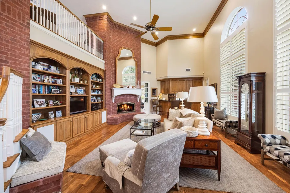 2821 Reynolds Port Neches, TX 77651