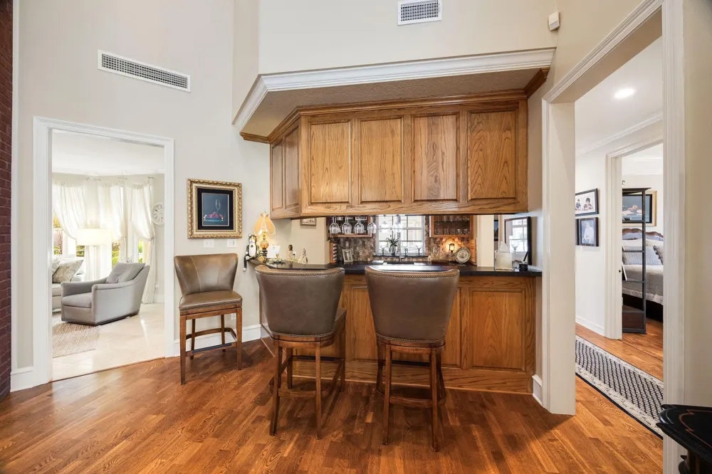 2821 Reynolds Port Neches, TX 77651