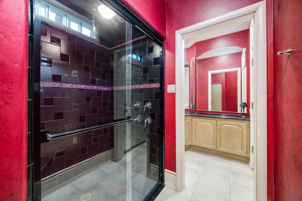 2821 Reynolds Port Neches, TX 77651