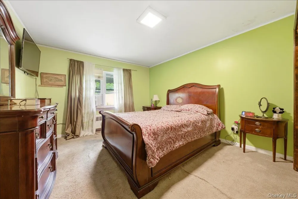 4425 Richardson Avenue Bronx, NY 10470