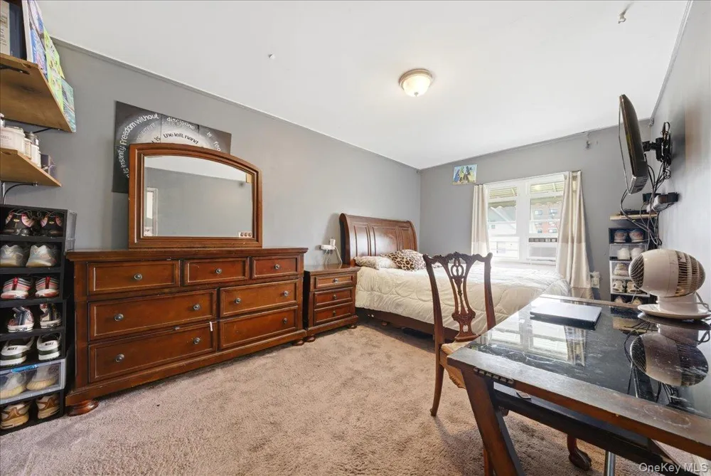 4425 Richardson Avenue Bronx, NY 10470