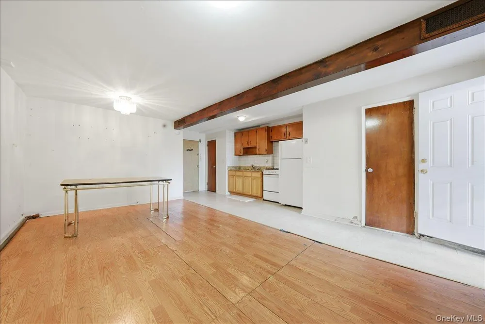 4425 Richardson Avenue Bronx, NY 10470