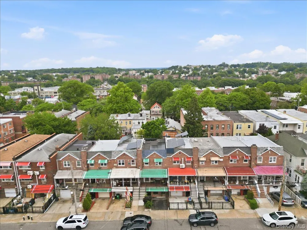 4425 Richardson Avenue Bronx, NY 10470