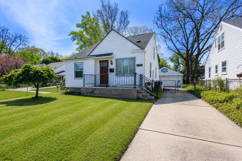2108 E 4th Street Royal Oak, MI 48067