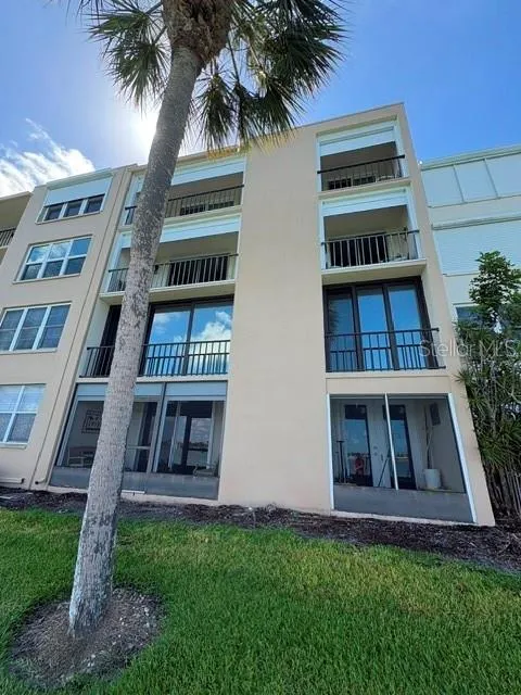 7920 SUN ISLAND DRIVE S #205 South Pasadena, FL 33707