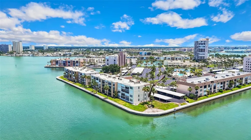7920 SUN ISLAND DRIVE S #205 South Pasadena, FL 33707